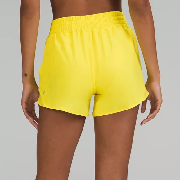 💛LULULEMON HIGH RISE HOTTY HOT SHORT 4”-SONIC YELLOW-6,8,10,12💛 - Picture 6 of 15